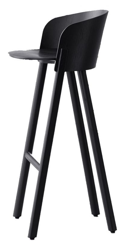 Schwarzer ST12 Barhocker von e15 aus Holz, seitliche Ansicht. Moderner Hocker für Küche und Bar.